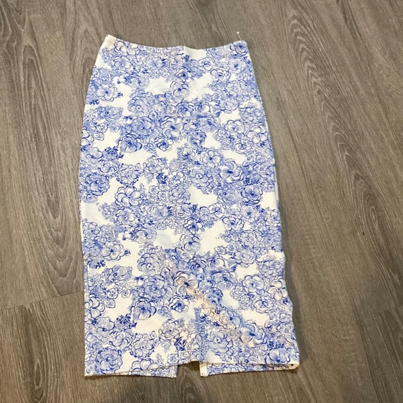 2/$15 American Apparel Midi Pencil Skirt - Picture 3 of 7